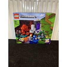Minecraft The Ruined Portal Building Set 21172