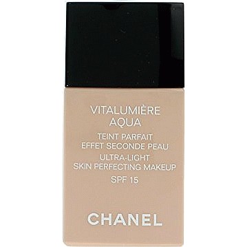 Chanel Vitalumiere Aqua Skin Perfecting Makeup SPF 15 No.30 Beige